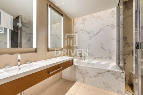 Apartamento en The Address Residences Dubai Opera, Downtown Dubai (Downtown Burj Dubai), Dubai, 1 dormitorio, 74.51 m², № 125366 - foto 9