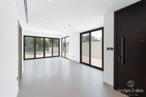 Villa à Dubai, 4 chambres, 316 m², № 47270 - photo 5