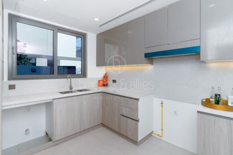 Villa en Dubai, 4 dormitorios, 316.8 m², № 47282 - foto 4