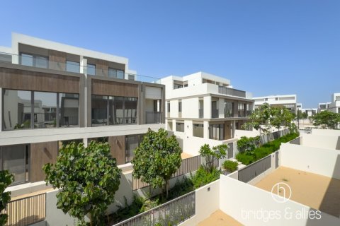 Villa en Dubai, 4 dormitorios, 316.9 m², № 47280 - foto 12