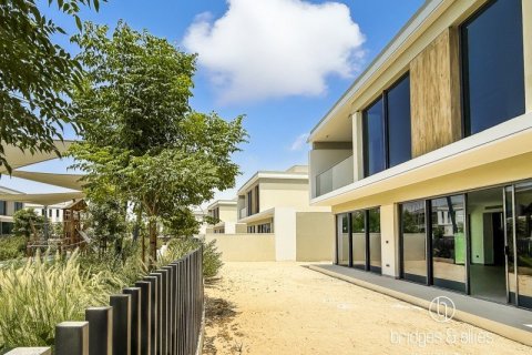 Villa en Dubai, 4 dormitorios, 378.3 m², № 47271 - foto 11