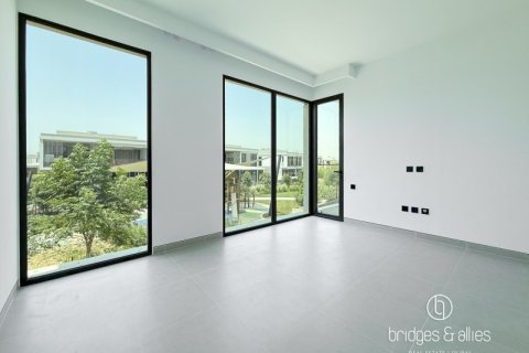 Villa en Dubai, 4 dormitorios, 378.3 m², № 47271 - foto 16