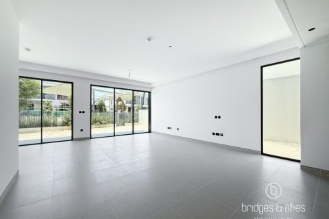 Villa en Dubai, 4 dormitorios, 378.3 m², № 47271 - foto 2