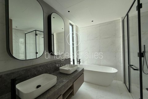 Villa en Dubai, 4 dormitorios, 373.1 m², № 47279 - foto 13