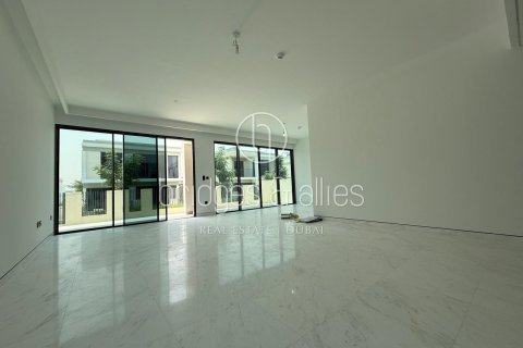 Villa en Dubai, 4 dormitorios, 373.1 m², № 47279 - foto 4