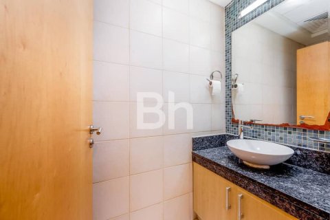 Снять в аренду квартиру в Пальме Джумейре, Дубай: 2 спальни, 144м², № 25013 - фото 3