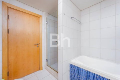 Снять в аренду квартиру в Пальме Джумейре, Дубай: 2 спальни, 144м², № 25013 - фото 7