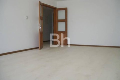 Apartment in Jumeirah Lake Towers, Dubai 2 bedrooms, 145 sq.m. № 25011 - photo 9