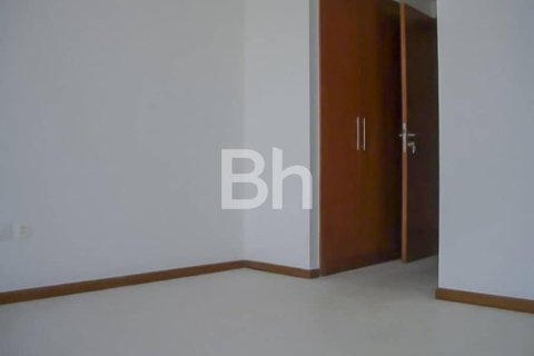 Apartment in Jumeirah Lake Towers, Dubai 2 bedrooms, 145 sq.m. № 25011 - photo 10