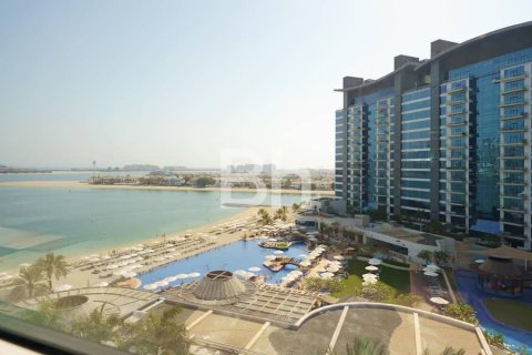 Apartment in Palm Jumeirah, Dubai 3 bedrooms, 212 sq.m. № 24993 - photo 13
