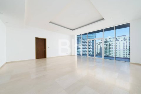 Apartment in Palm Jumeirah, Dubai 3 bedrooms, 212 sq.m. № 24993 - photo 1
