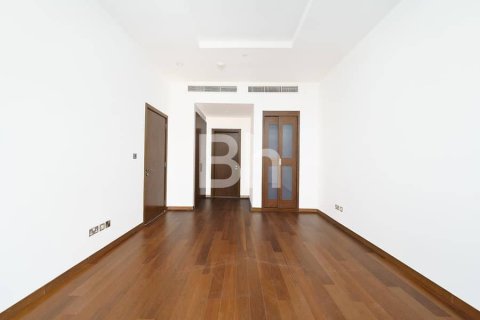 Apartment in Palm Jumeirah, Dubai 3 bedrooms, 212 sq.m. № 24993 - photo 2
