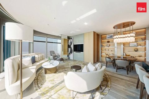 Apartment in Zabeel, Dubai 2 bedrooms, 142.9 sq.m. № 124351 - photo 6