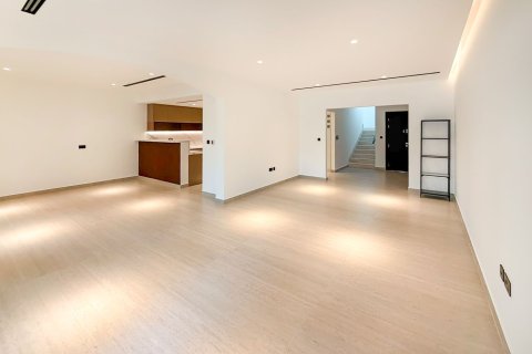 Villa in Jumeirah Village Circle, Dubai 2 bedrooms, 240 sq.m. № 133953 - photo 13