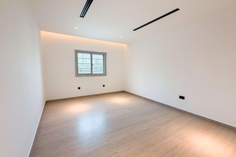 Villa in Jumeirah Village Circle, Dubai 2 bedrooms, 240 sq.m. № 133953 - photo 18