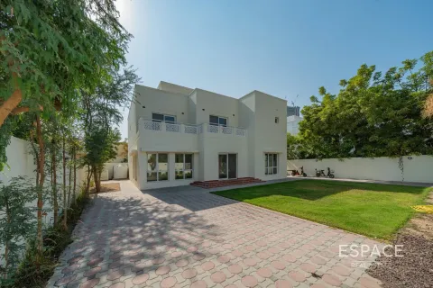 Villa à Meadows, Dubai, 5 chambres, 575 m², № 62248