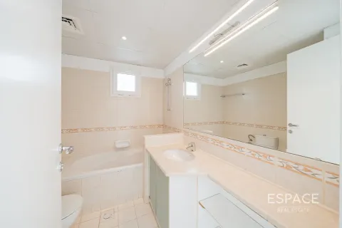 Villa in Meadows, Dubai 5 bedrooms, 575 sq.m. № 62248 - photo 15