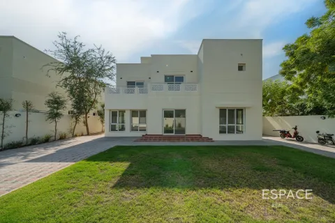 Villa in Meadows, Dubai 5 bedrooms, 575 sq.m. № 62248 - photo 19