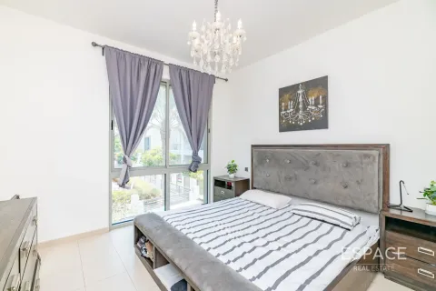 Townhouse in Reem Community, Arabian Ranches 2, Dubai 4 bedrooms, 242 sq.m. № 62244 - photo 9