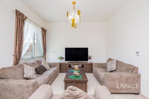 Townhouse in Reem Community, Arabian Ranches 2, Dubai 4 bedrooms, 242 sq.m. № 62244 - photo 2