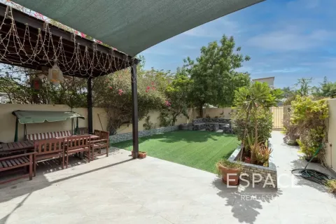 Villa in The Springs, Dubai 3 bedrooms, 283 sq.m. № 62245 - photo 10