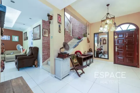 Villa in The Springs, Dubai 3 bedrooms, 283 sq.m. № 62245 - photo 3