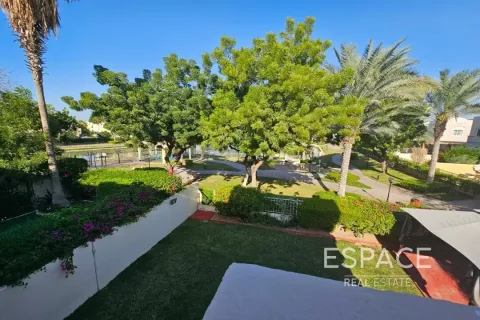 Townhouse in The Springs, Dubai 3 bedrooms, 245 sq.m. № 62243 - photo 11