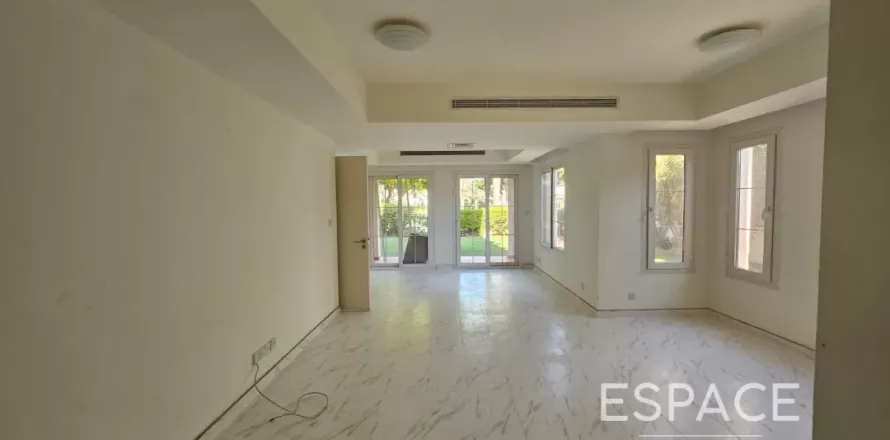 Townhouse in The Springs, Dubai 3 bedrooms, 245 sq.m. № 62243