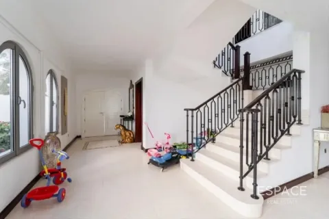 Villa en Palm Jumeirah, Dubai, 4 dormitorios, 623 m², № 61631 - foto 7