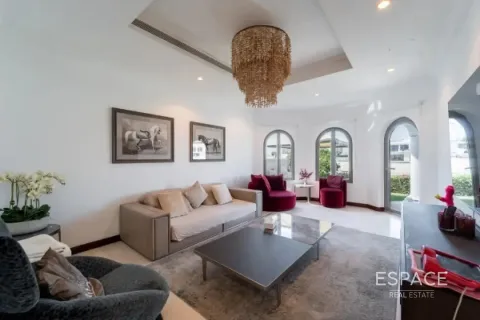 Villa en Palm Jumeirah, Dubai, 4 dormitorios, 623 m², № 61631 - foto 5