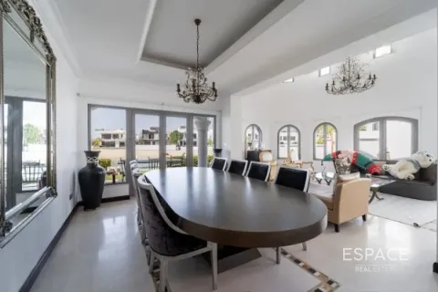 Villa en Palm Jumeirah, Dubai, 4 dormitorios, 623 m², № 61631 - foto 4