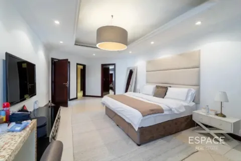 Villa en Palm Jumeirah, Dubai, 4 dormitorios, 623 m², № 61631 - foto 9