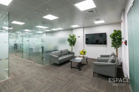 Купить офис в Бизнес-Бэе, Дубай: 434м², № 61632 - фото 1