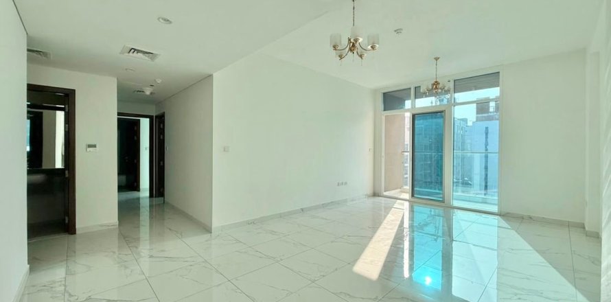 Квартира в Аль-Сатве, Дубай, 2 спальни, 111.8м², № 113438