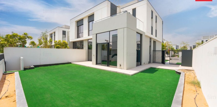 Villa en Al Furjan, Dubai, 4 dormitorios, 357.9 m², № 135260