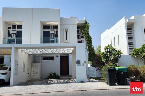 Townhouse in Dubai 3 bedrooms, 263.9 sq.m. № 94660