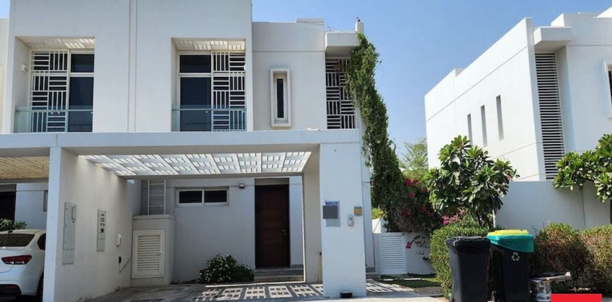Townhouse in Dubai 3 bedrooms, 263.9 sq.m. № 94660
