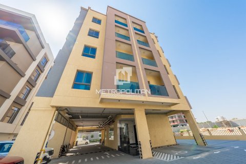 عقار تجاري في Dubai Land, دبي 12 غرف نوم , 750 م² رقم 73610 - صورة 1