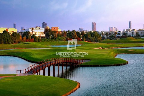 Penthouse in Emirates Hills, Dubai 4 bedrooms, 223 sq.m. № 73609 - photo 9