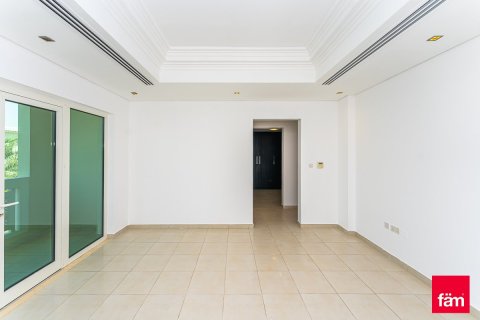 Villa in Al Furjan, Dubai 4 bedrooms, 689.7 sq.m. № 50105 - photo 13