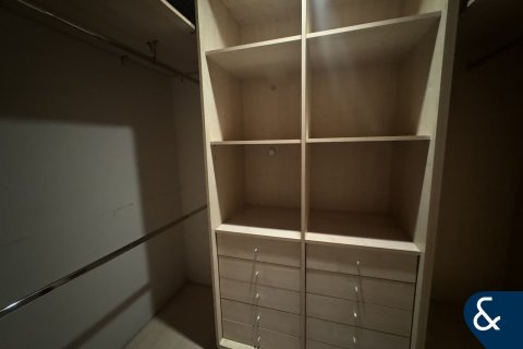 Apartment in Shoreline Apartments, Palm Jumeirah, Dubai 3 bedrooms, 203 sq.m. № 76180 - photo 15