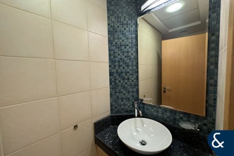 Apartment in Shoreline Apartments, Palm Jumeirah, Dubai 3 bedrooms, 203 sq.m. № 76180 - photo 9