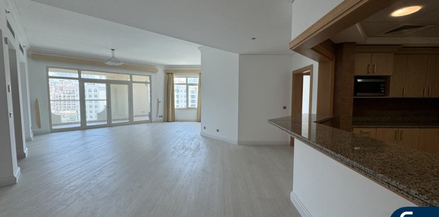 Apartamento en Shoreline Apartments, Palm Jumeirah, Dubai, 3 dormitorios, 203 m², № 76180