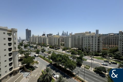 Apartment in Shoreline Apartments, Palm Jumeirah, Dubai 3 bedrooms, 203 sq.m. № 76180 - photo 8