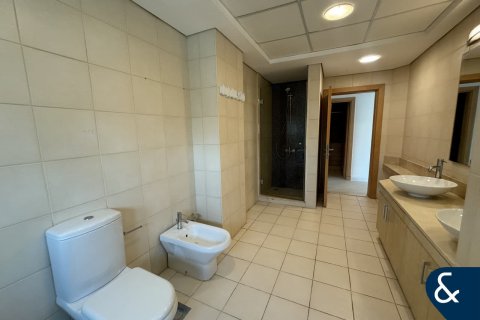 Apartment in Shoreline Apartments, Palm Jumeirah, Dubai 3 bedrooms, 203 sq.m. № 76180 - photo 14