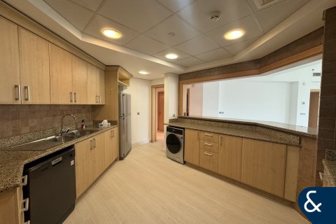 Apartment in Shoreline Apartments, Palm Jumeirah, Dubai 3 bedrooms, 203 sq.m. № 76180 - photo 5