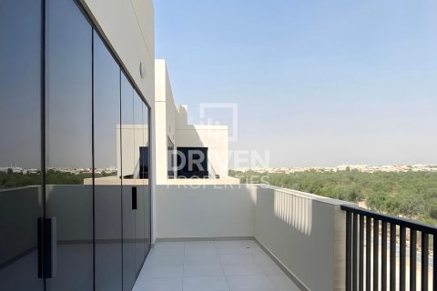 Apartment in Mirdif Hills, Mirdif, Dubai 3 bedrooms, 182.09 sq.m. № 140565