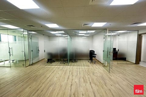 Снять в аренду офис в Бизнес-Бэе, Дубай: 126.3м², № 110187 - фото 9