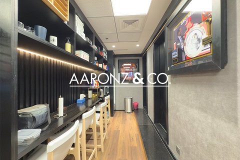 Купить офис в Джумейра Лейк Тауэрс, Дубай: 230м², № 90121 - фото 11