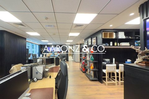 Купить офис в Джумейра Лейк Тауэрс, Дубай: 230м², № 90121 - фото 9